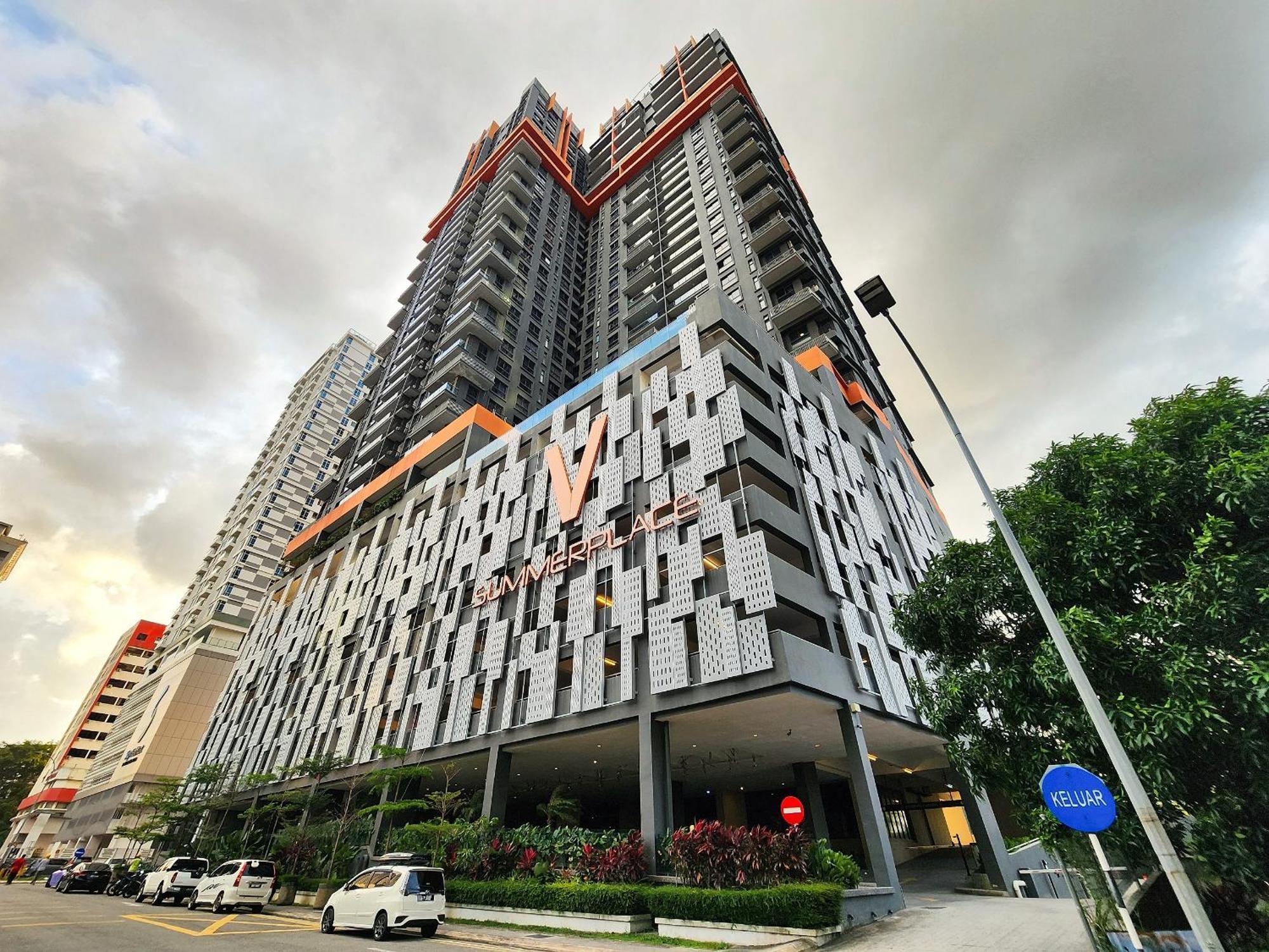 Loft Seaview Near Jb Ciq 6-7pax * Johor Bahru